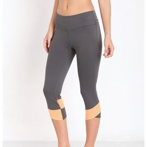 UA Fly-By Compression Capri